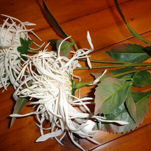 NWT Faux Chrysanthemum Spray 26" David Christopher's Collection